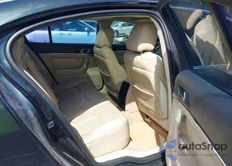 2010 Lincoln Mks from USA, damaged, VIN 1LNHL9ER2AG606099